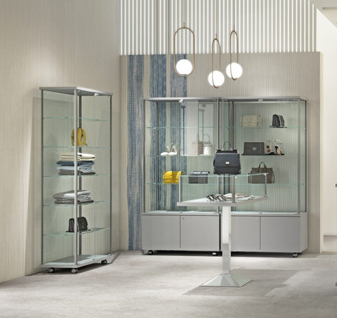 Vitrine haute sur roulettes - AD/A