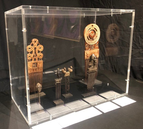 Vitrine en plexiglas pour objets